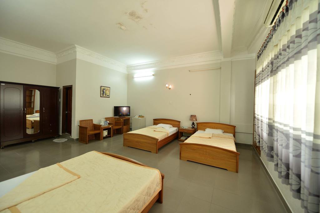 Hoa Binh 2 Hotel Long Xuyên 외부 사진