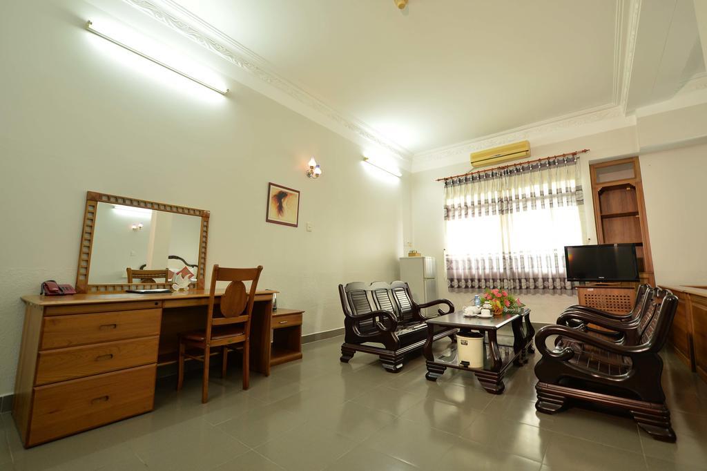 Hoa Binh 2 Hotel Long Xuyên 외부 사진