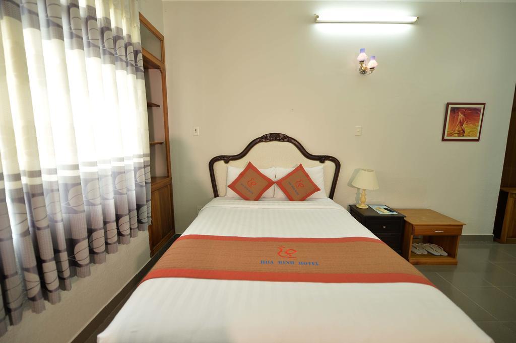 Hoa Binh 2 Hotel Long Xuyên 외부 사진
